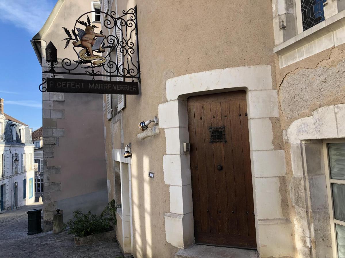 Apartamento Le Pigeonnier Centre Historique Auxerre Exterior foto
