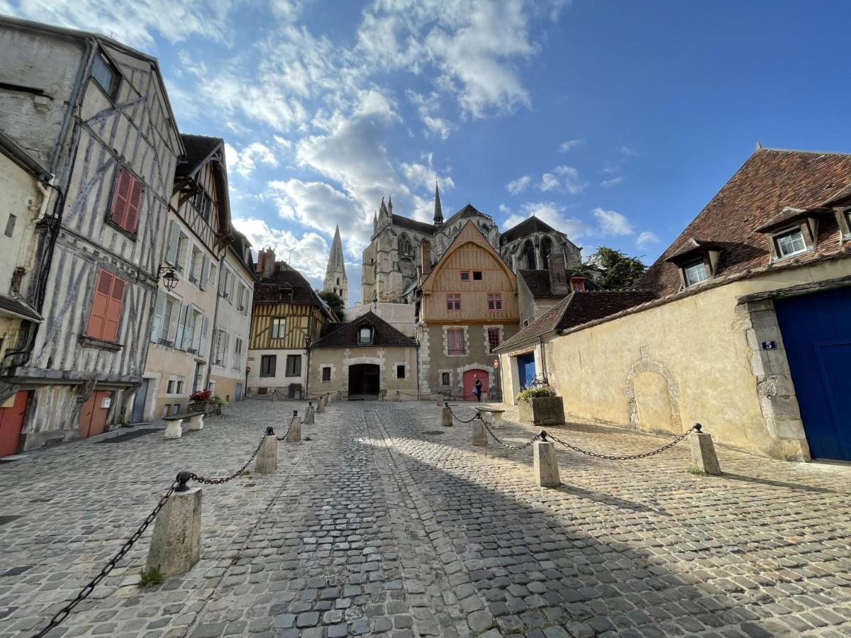 Apartamento Le Pigeonnier Centre Historique Auxerre Exterior foto